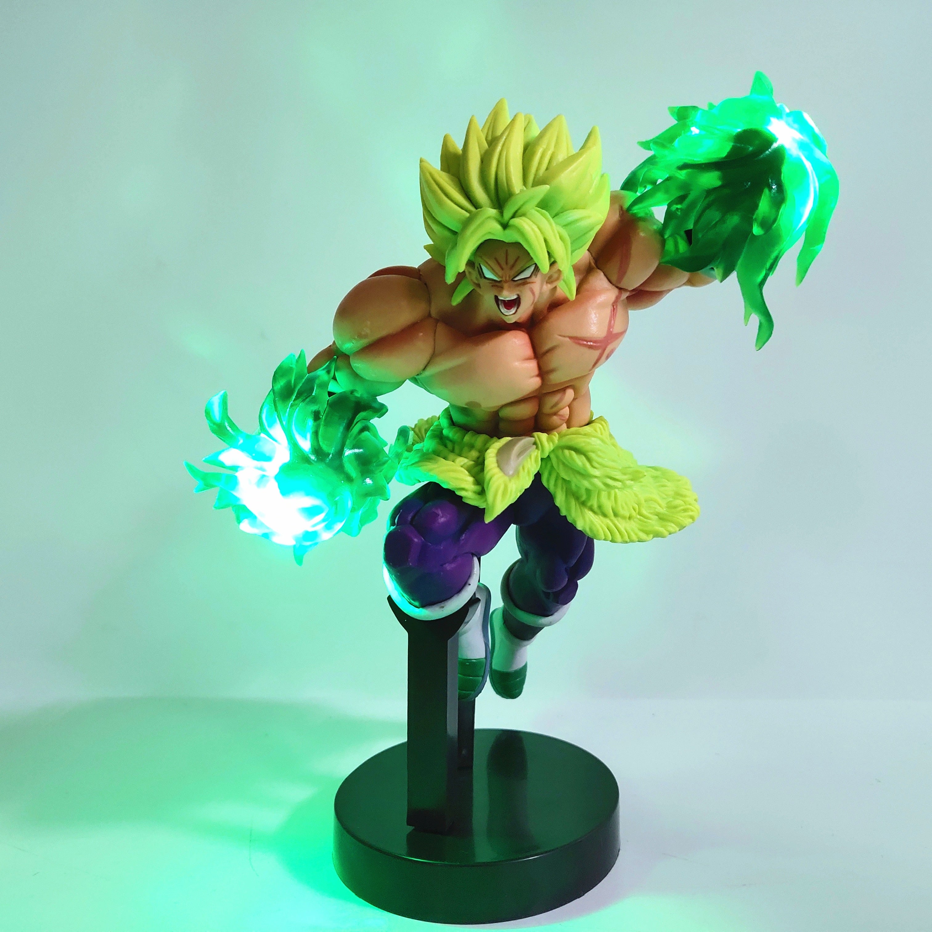 Figurine DBZ Broly Led